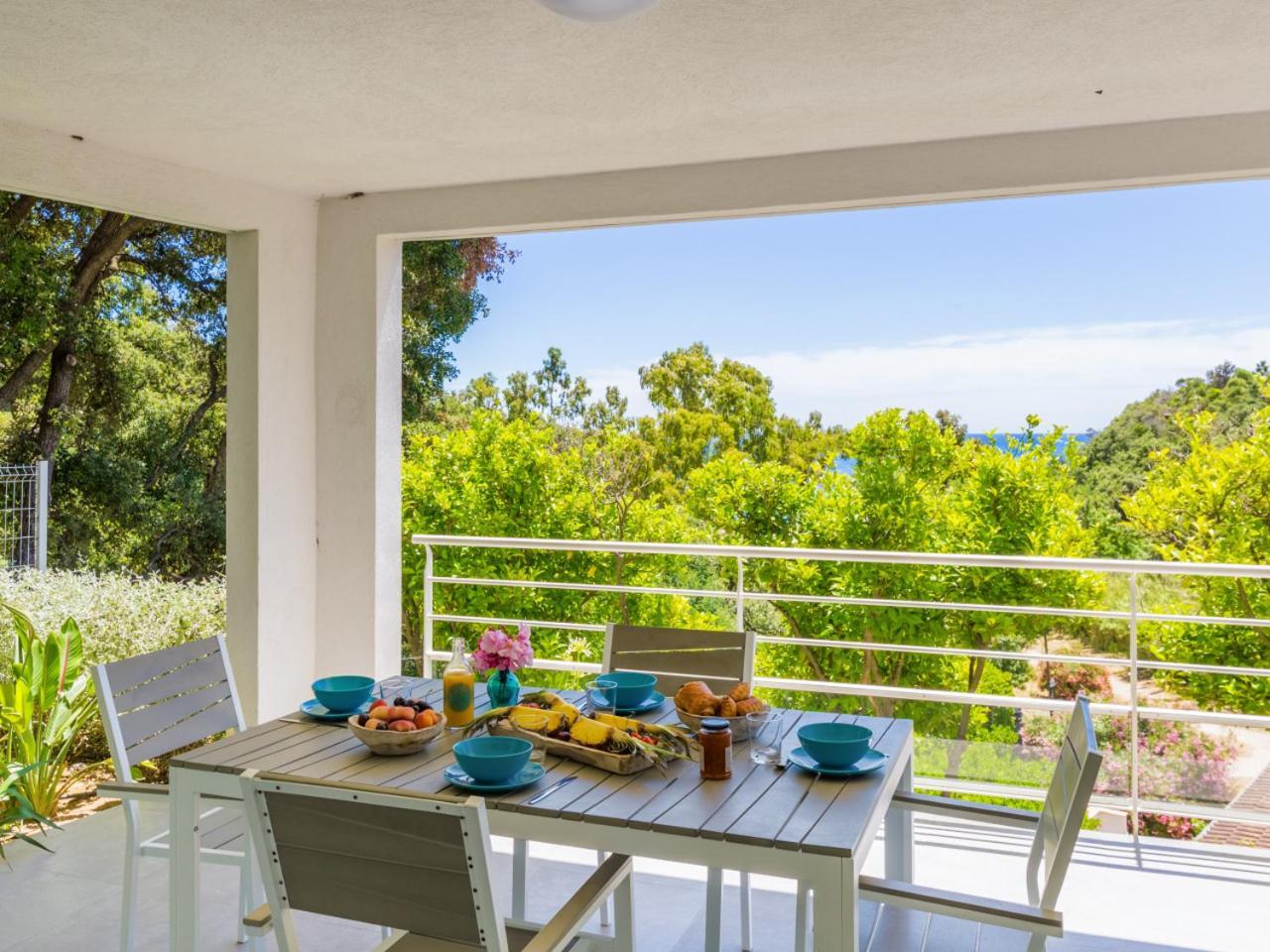 Appartement La Terrasse De Bonporteau - Welkeys à Cavalaire-sur-Mer Extérieur photo