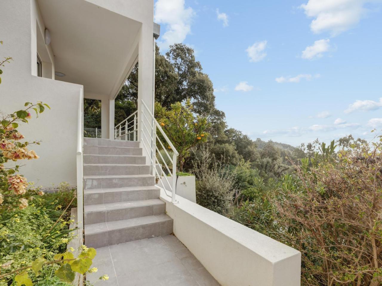 Appartement La Terrasse De Bonporteau - Welkeys à Cavalaire-sur-Mer Extérieur photo