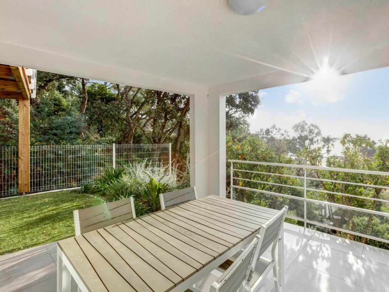 Appartement La Terrasse De Bonporteau - Welkeys à Cavalaire-sur-Mer Extérieur photo